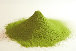Wie macht man eine Matcha Latte?